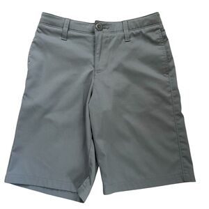 EUC. Under Armour Boys Golf Shorts. Medium Gray. Size 10.